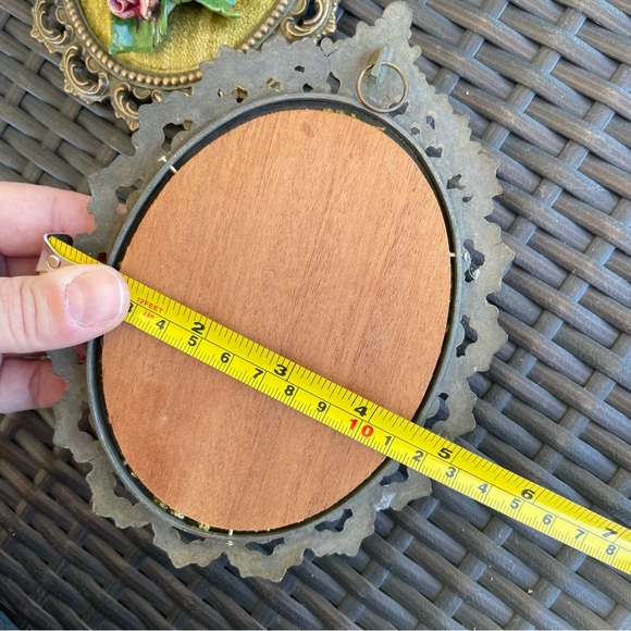 VINTAGE Set of 2 Capodimonte Porcelain Framed 3D Floral Mural Wall Plaques - Picture 13 of 16